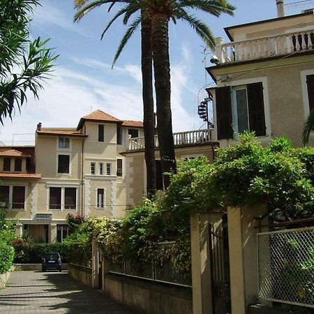 Albergo Fiorenza&Banksia Meublè Alassio Extérieur photo